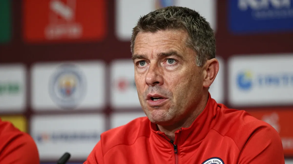 Bristol City boss Michael Skubala provides positive injury updates on Atkinson and Tanner, with details on new arrival De...