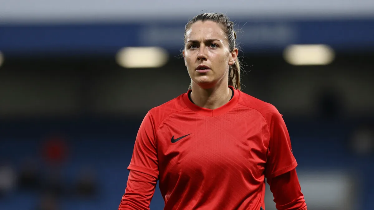 Bristol City seals Ingle and Bentley deals ahead of new campaign