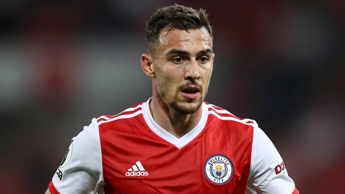 Bristol City seek a third consecutive league win as they visit Burnley, who remain winless in 16 Championship games, with...