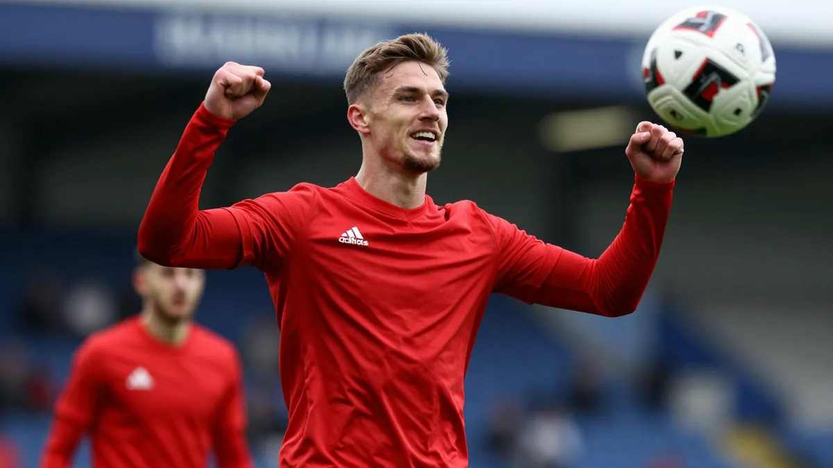 Bristol City fans get behind-the-scenes look at open training session