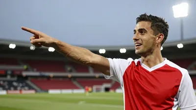 Bristol City scored a 91st-minute winner to beat Burnley 2-1, securing a third straight win that lifts them to fifth in...